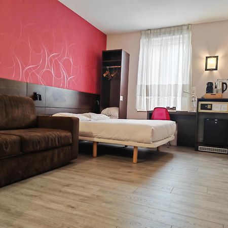 Urban Style, Hotel Le Cheval Noir, Saint-Etienne מראה חיצוני תמונה